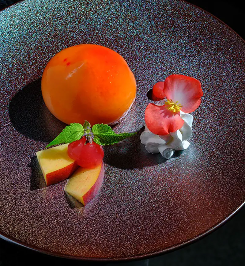 柔和桃甜點設計